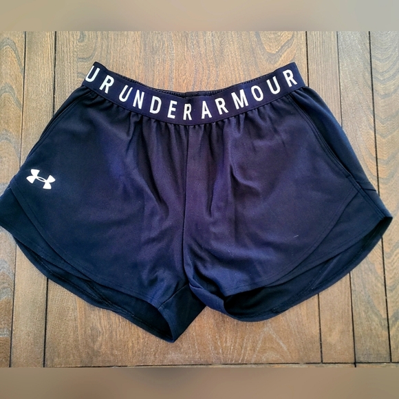 Under Armour Play Up 3.0 Shorts - Picture 2 of 9